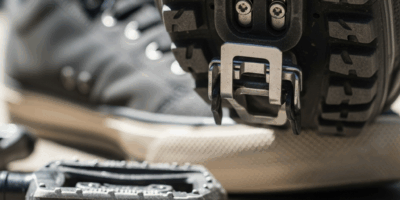 Clipless Pedals Vs Flat Pedals for Road Cycling